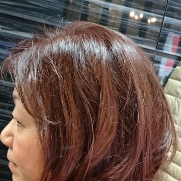 アッシュ系ミディアムボビー