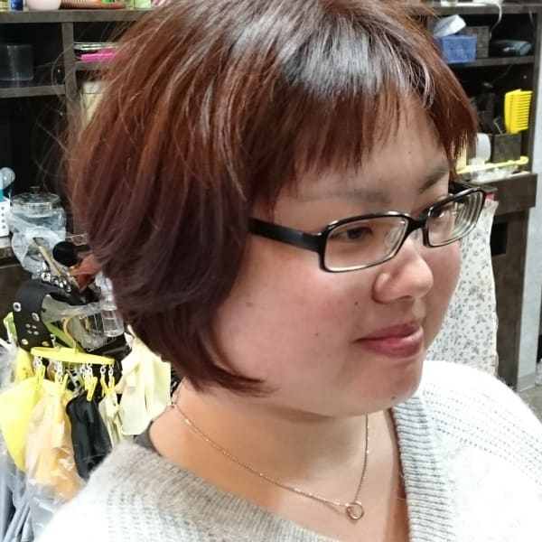 丸みキュート前下がりショートグラボブ