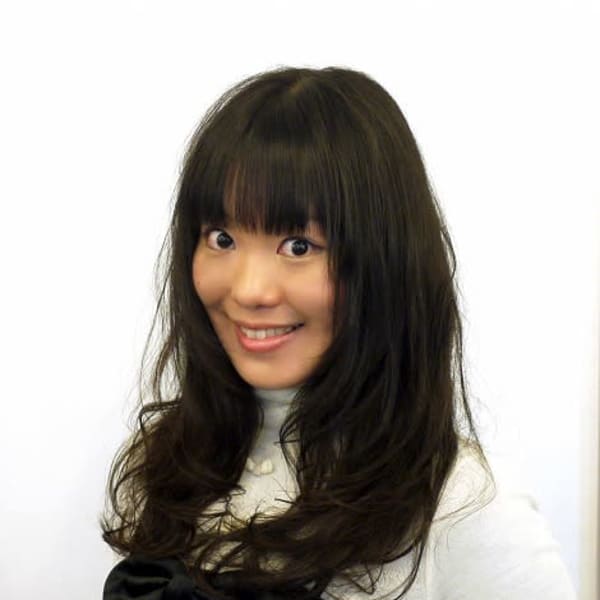 ふんわりキュート表情を彩る、ゆるウェーブ