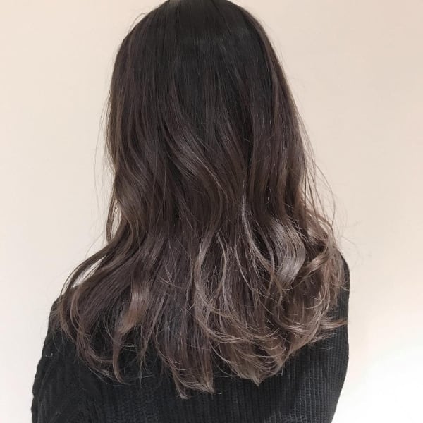 外国人風 グラデーション グレージュ イルミナカラー