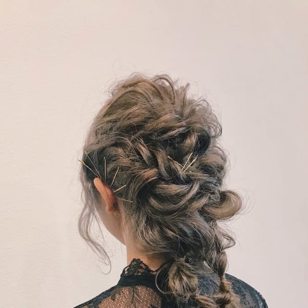 キョーマルのお呼ばれヘアアレンジ