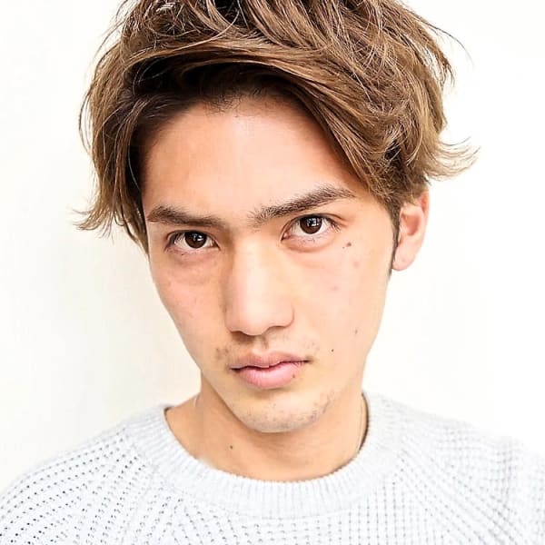 前髪あげの爽やかショートミディアム