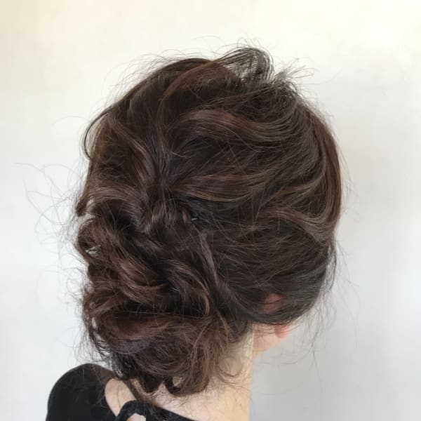 大人パーティーヘアー