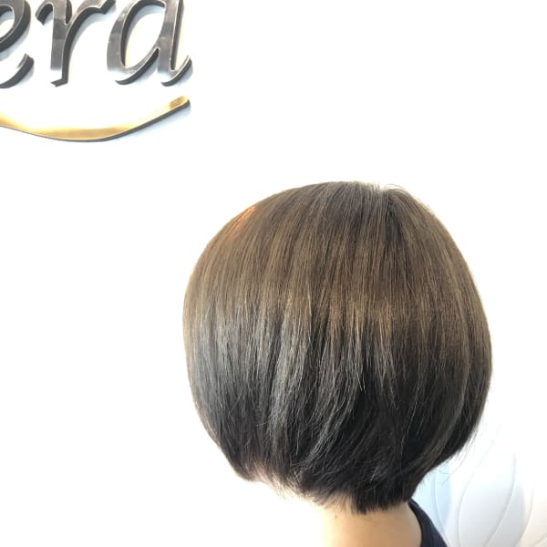 丸みシルエットボブ【アッシュグレー】LuXera 仲井翼
