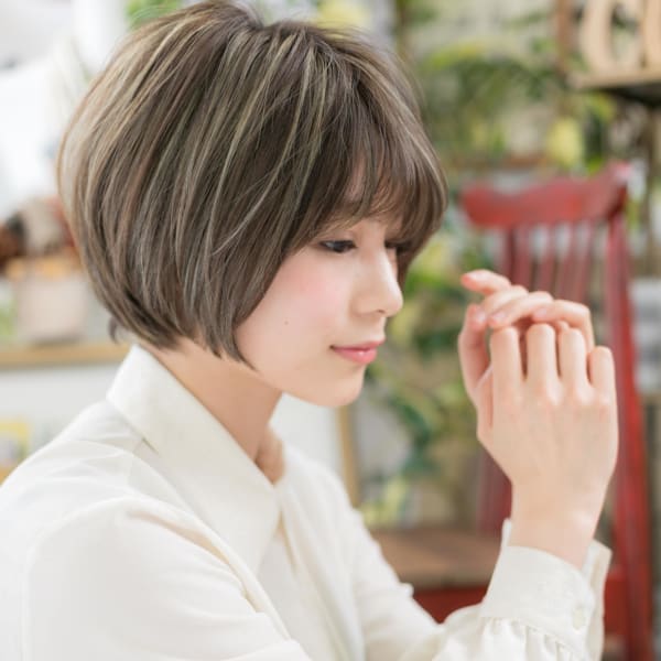 外国人風カラー☆ナチュラルツヤツヤストレート スマートボブ