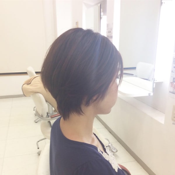 ショートヘアスタイル