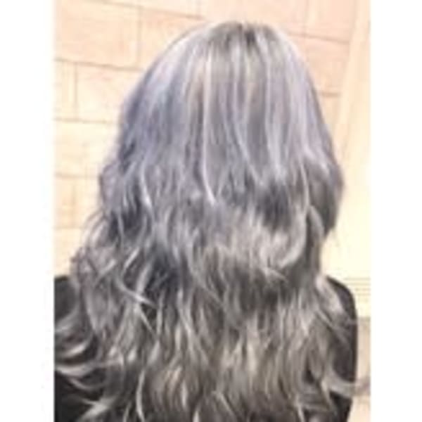 ダークシルバーグラデーション