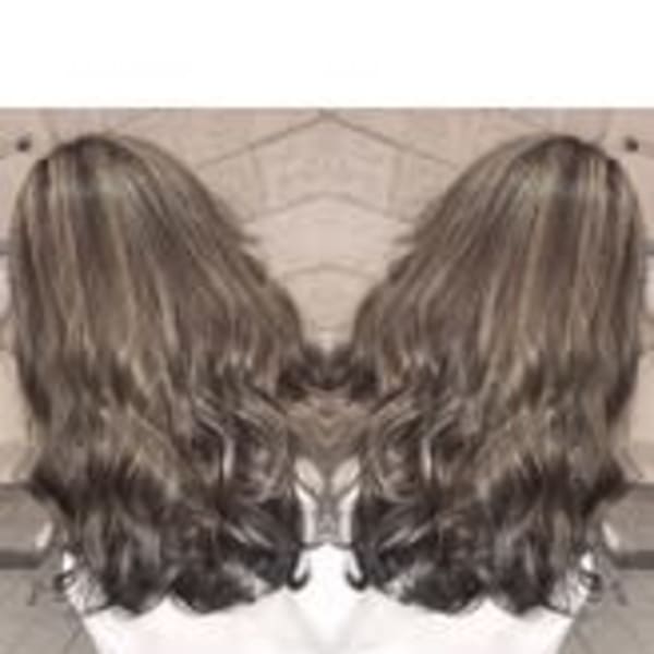 グレージュ×シルバーハイライト