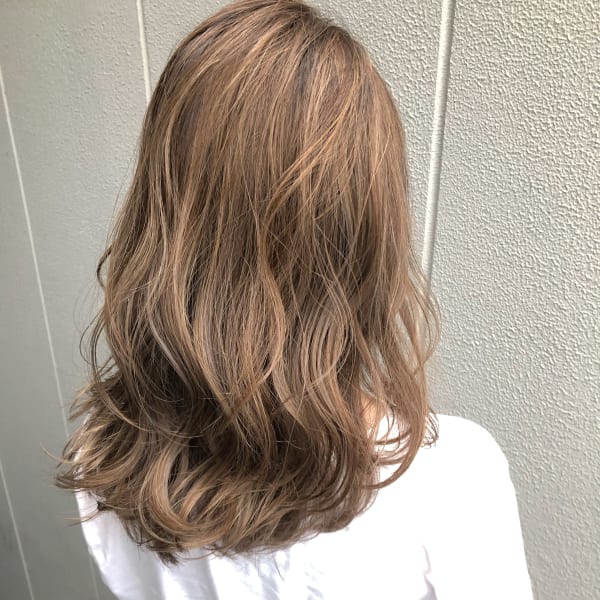 ミルクティーベージュハイライト|GRENADE姫路駅前店