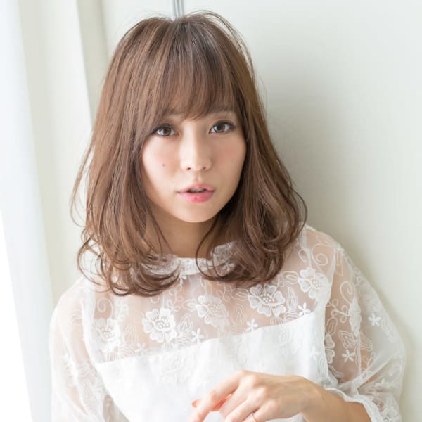 モテふわセミディスタイル
