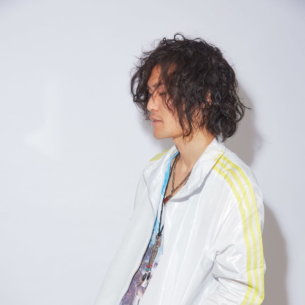 ソフトツーブロックくせ毛風パーマ【Attirer飯田裕之】