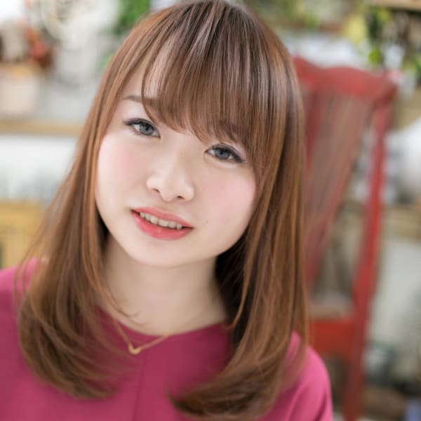 レッドブラウン×斜めバングナチュラルストレートエアリーカール