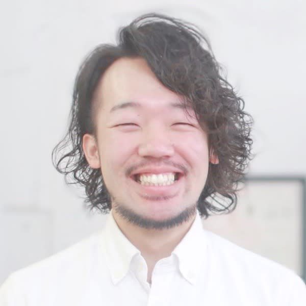 arbre hair design【アルブル】のスタッフ紹介。AKIRA