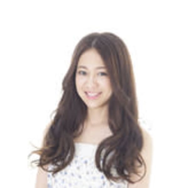 ラフに揺らぐ毛先で甘めロング|HAIR DESIGN Serendipity