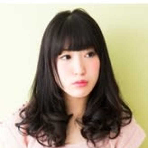 上品なベルシルエットで女子力UP！|HAIR DESIGN Serendipity