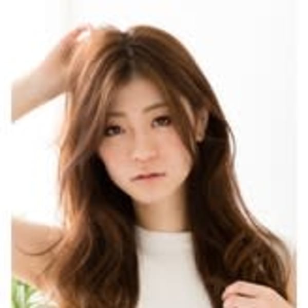 センターパートで美人オーラ|HAIR DESIGN Serendipity