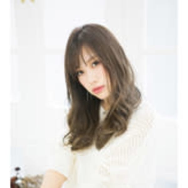 セミウェットな質感で大人ヘルシーウェーブ|HAIR DESIGN Serendipity