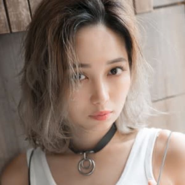 【DUNO三ノ宮】ホワイトグレージュバレイヤージュ