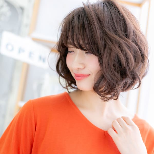 重軽MIX!大人かわいいアシンメトリーボブ ふわふわボブ