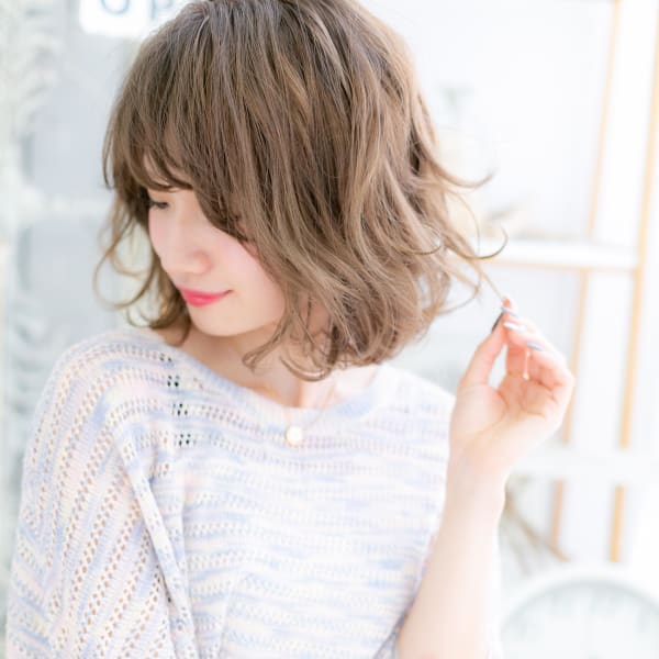 色っぽフェミニン♪くせ毛風シフォンウェーブ マシュマロボブ