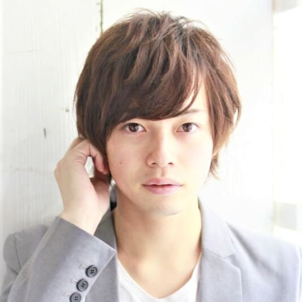 神木隆之介風髪型　無造作ナチュラルミディ　束感ネオウルフ