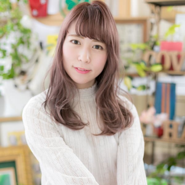 斜めバング×くせ毛風ゆるふわウェーブワンカール　モテロング