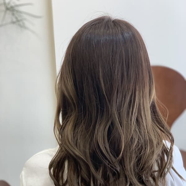 グラデーショングレージュ