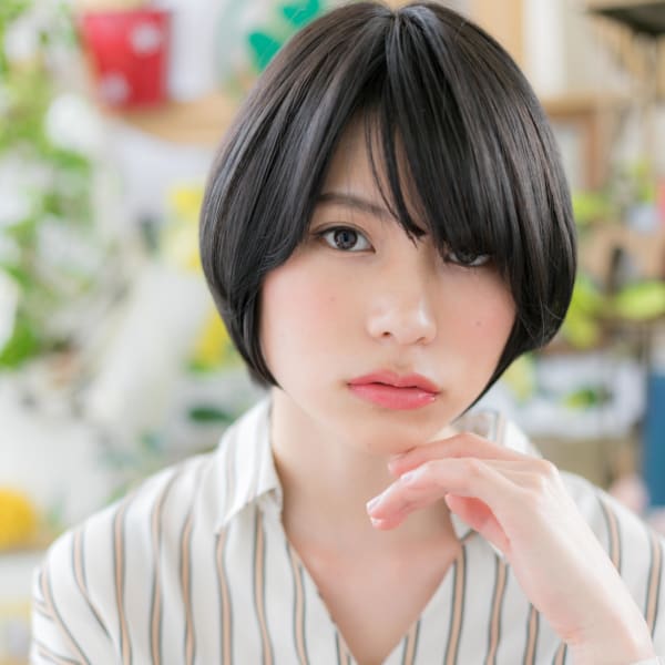 王道!前下がり&黒髪☆小顔ひし形ストレート マッシュボブ