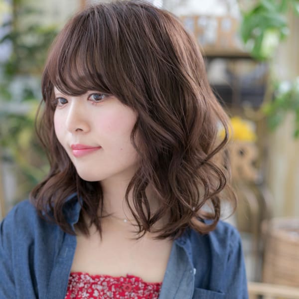 くせ毛風カールのラブガーリー♪ふわミディ リッチウェーブ