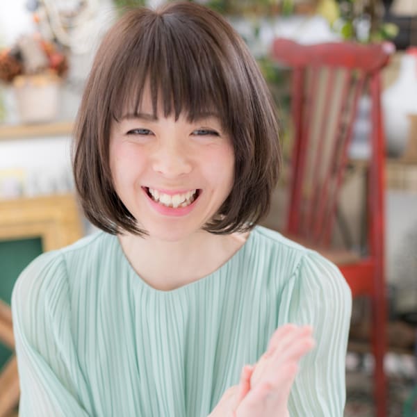 触れたくなるような、前下がりシルキー大人ボブ エアリーボブ