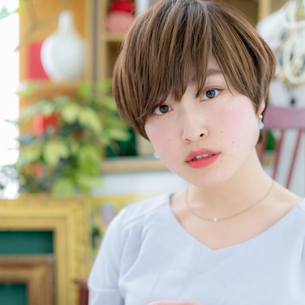 3Dカラーで外国人風★マニッシュ丸みショートエアリーショート