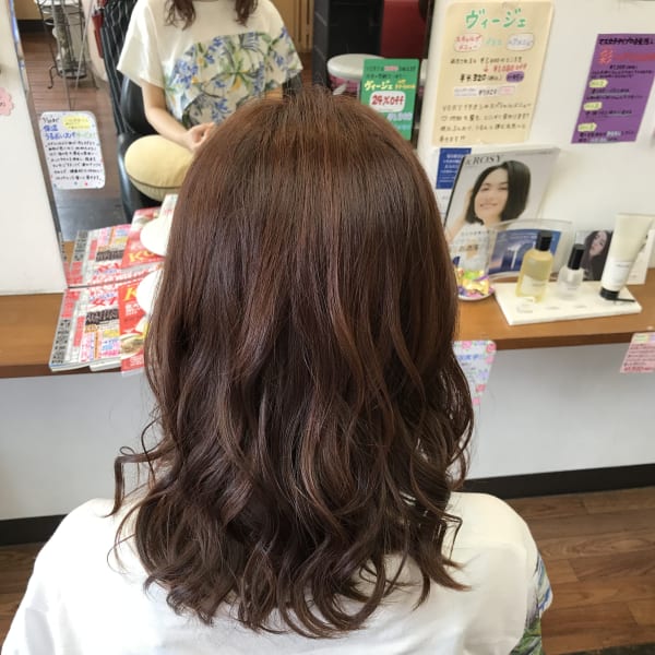 大人ピンクブラウンヘアカラー