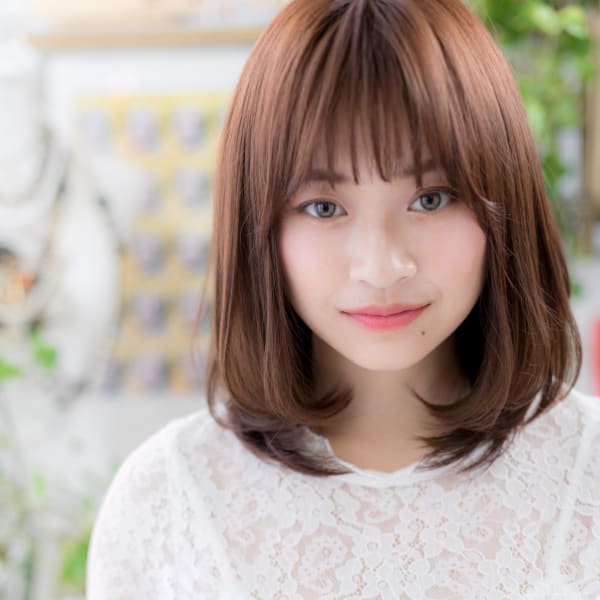 センターパートで小顔♪ワンカールストレート　ニュアンスカール