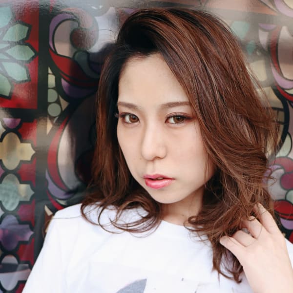 根本グレージュ×ハイライト×フォギーベージュ|LAMP HAIR