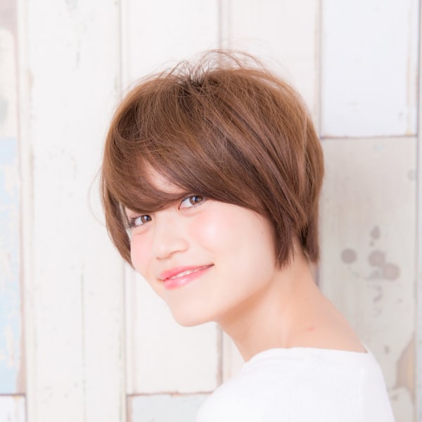 ◆L'avenir あびこ◆ベージュカラーのセンシュアルショ|ヘアー/アイラッシュ/アイブロー ラブニールハトル