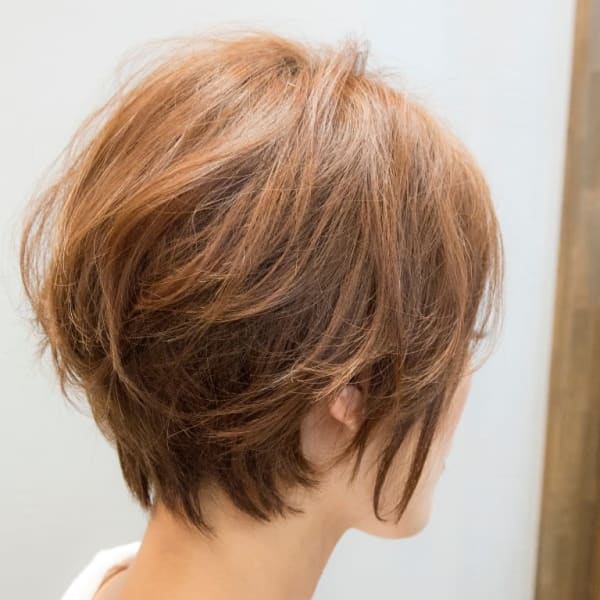 立体フォルムのショートスタイル
