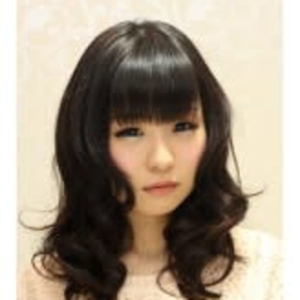 住吉区あびこ【L'avenir,ラブニール】黒髪フェミニンロ