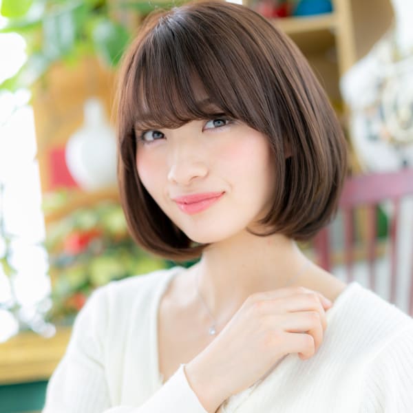 輪郭カバーで小顔見せ!黒髪・透明感・大人ボブ フェミニンボブ