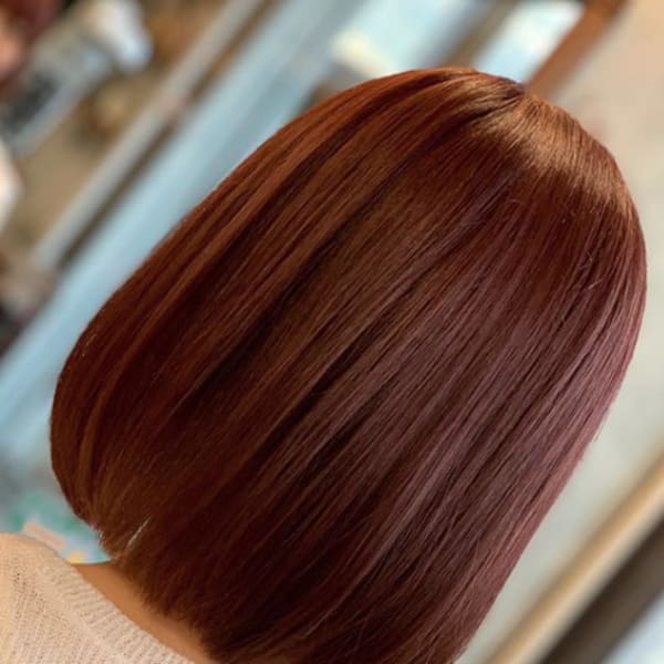 肩上のボブスタイル。