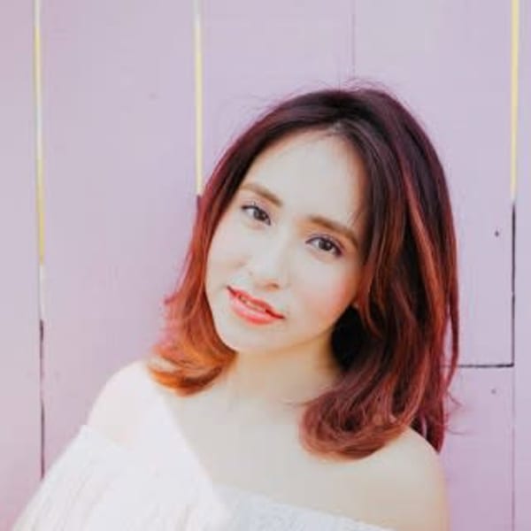 センター分けミディ