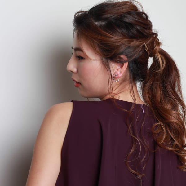 お呼ばれに!ポニーテールアレンジ