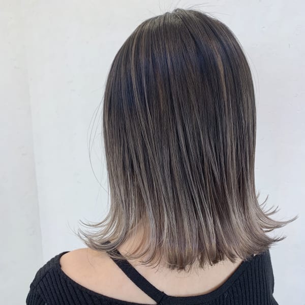 ホワイトグレー×バレイヤージュ