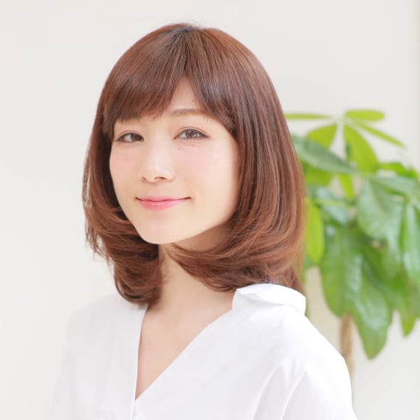 大人女性の小顔レイヤーボブ