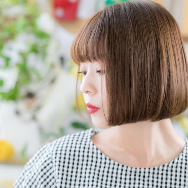 大人モード小顔クールな前下がりボブ 大人かわいい