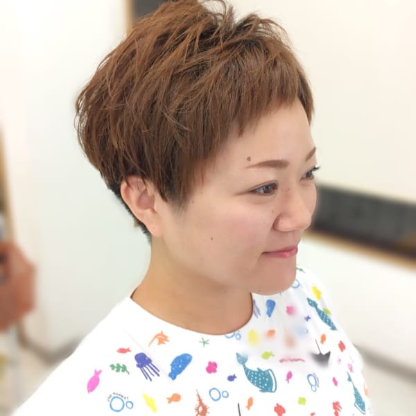 刈り上げ2ブロック女子 ベビーバング