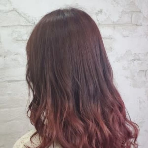 ピンク グラデーション フェミニン池袋東口店