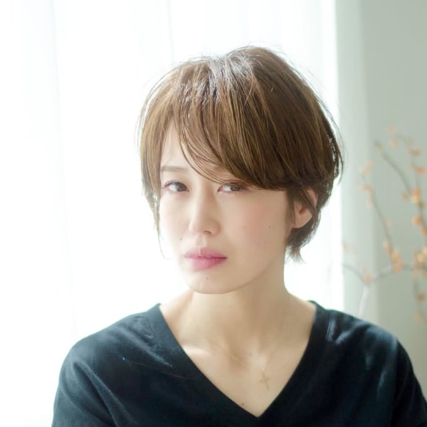 アッシュベージュ×ショート