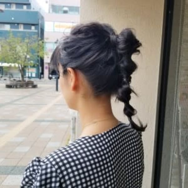 個性派ポニーテール