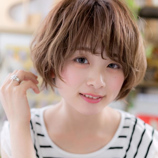 ふんわりくせ毛風★小顔ひし形ショート マッシュ