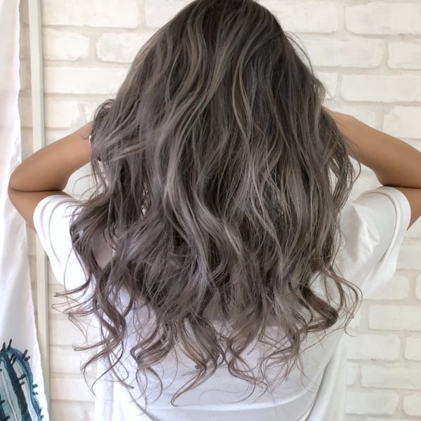 オススメ順 外国人風 ストレート グラデーションカラーの髪型 ヘアスタイル 楽天ビューティ オススメ順 外国人風 ストレート グラデーションカラーの髪型 ヘアスタイル 楽天ビューティ